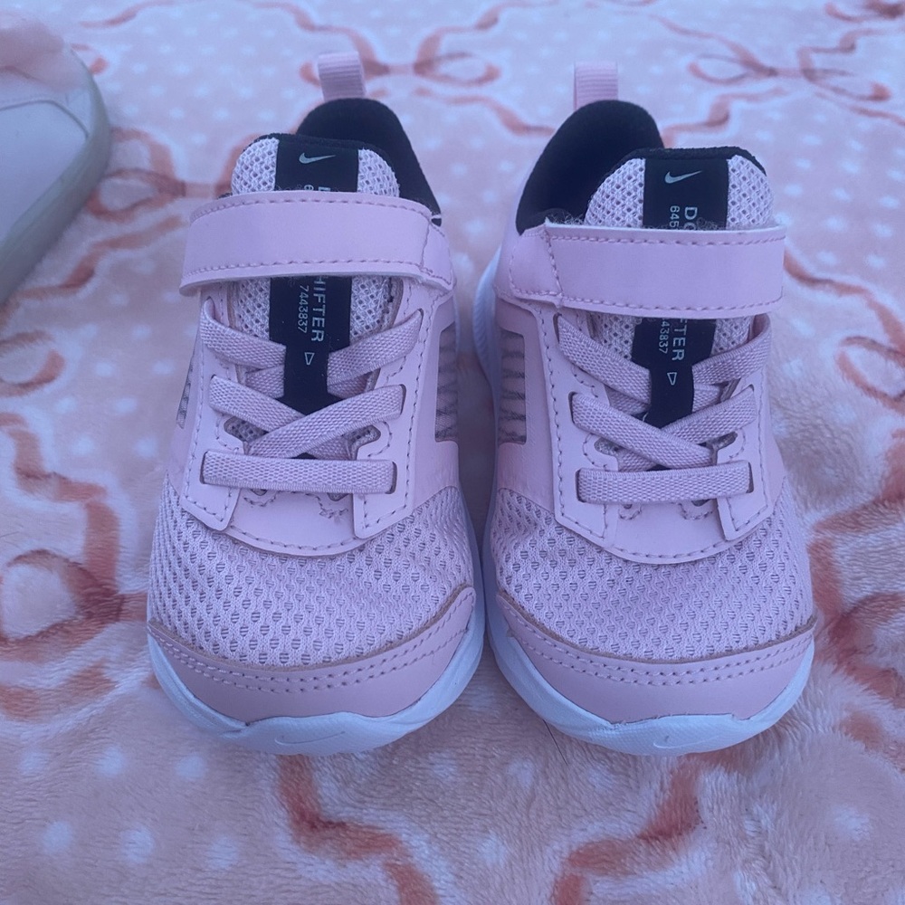 Nike Toddler Downshifter Sneakers